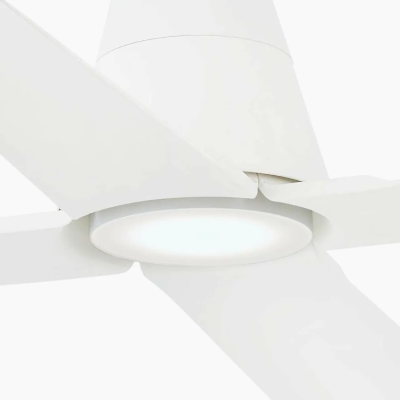 ventilateur_plafond_typhoon_l_lampe_led_ip_blanc_0.webp FARO BARCELONA Ventilateur plafond Typhoon L lampe LED IP44 blanc^ Ventilateurs