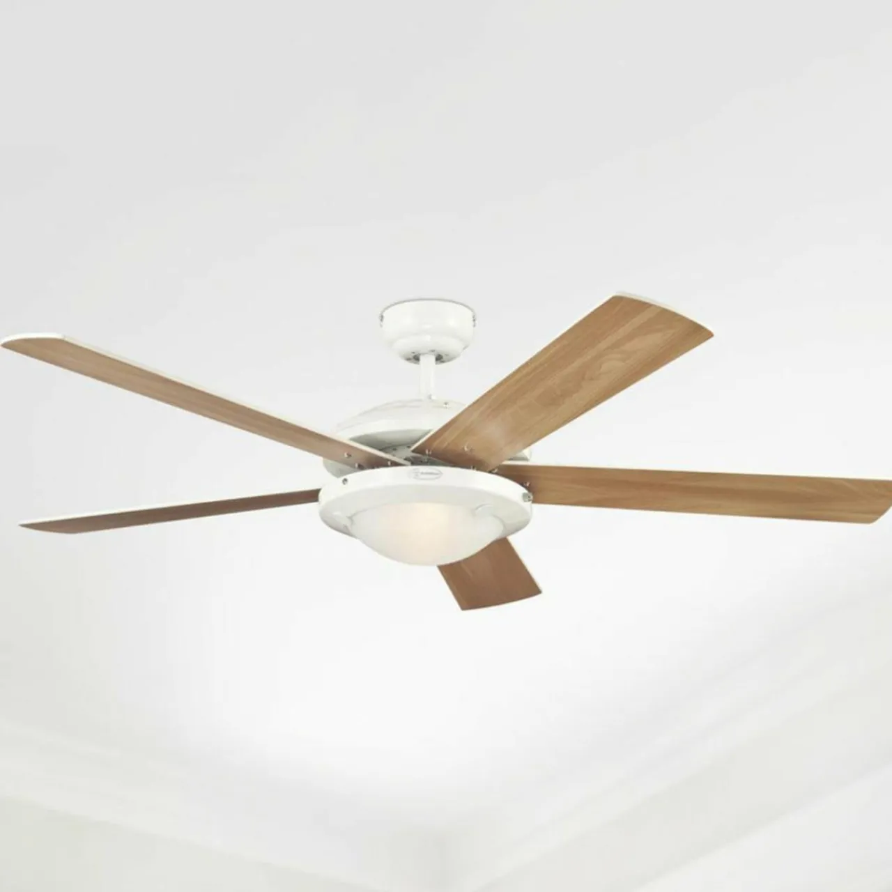 westinghouse_comet__ventilateur_avec_lampe_0.webp Westinghouse Comet 2 ventilateur avec lampe^ Ventilateurs