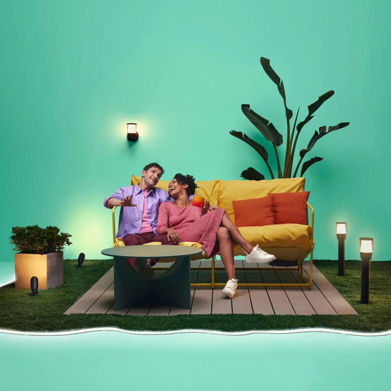 wiz_smart_outdoor_kit_ruban_led_wlan_rgbw_ip_m_0.webp WiZ Smart Outdoor kit ruban LED, WLAN RGBW IP65 5m^ Lampes Décoratives