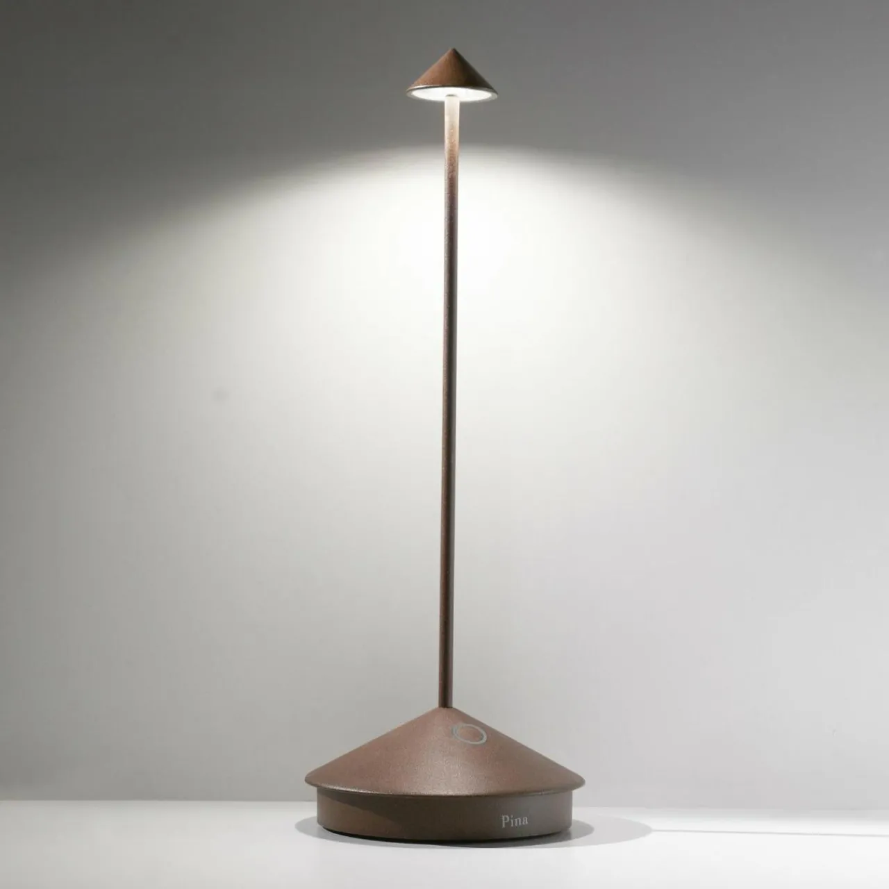Zafferano Pina 3K lampe à poser rechargeable IP54 corten^ Lampes Décoratives
